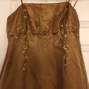 Pinky & me gold dress